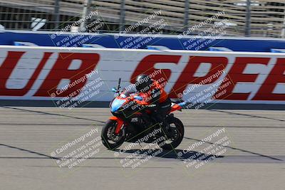 media/Aug-27-2022-Fastrack Riders (Sat) [[c588535105]]/Level 1/Session 1 Start Finish/